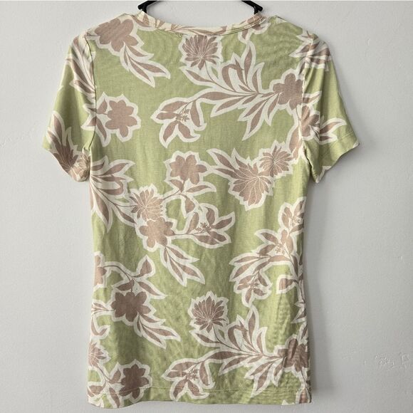 ST. John Collection Floral Print T-shirt NWOT - Picture 4 of 6